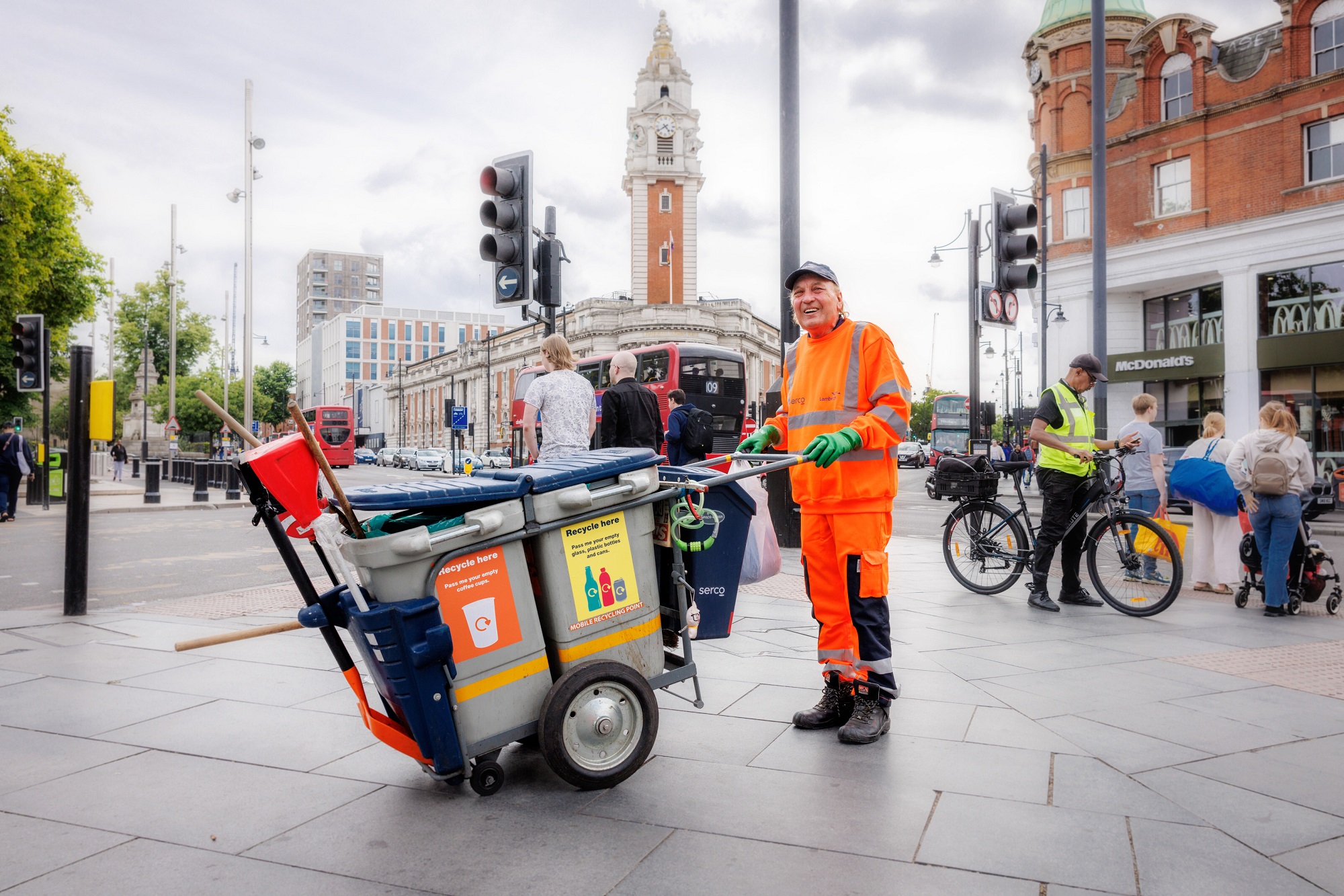 Lambeth joins In The Loop with colourful solarpowered bins to boost recycling onthego